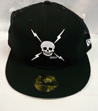 Skull bolt black
